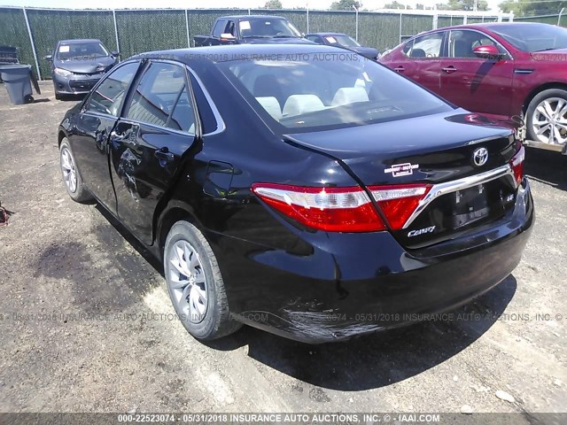 4T1BF1FK9FU948092 - 2015 TOYOTA CAMRY LE/XLE/SE/XSE BLACK photo 3
