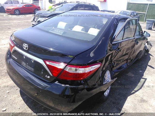 4T1BF1FK9FU948092 - 2015 TOYOTA CAMRY LE/XLE/SE/XSE BLACK photo 4