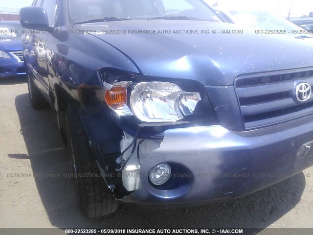 JTEEP21A650090519 - 2005 TOYOTA HIGHLANDER LIMITED BLUE photo 6