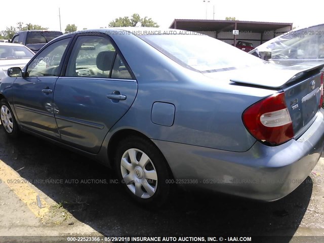 4T1BE32K04U937578 - 2004 TOYOTA CAMRY LE/XLE/SE BLUE photo 3