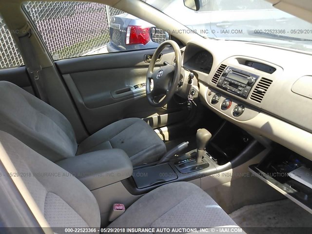4T1BE32K04U937578 - 2004 TOYOTA CAMRY LE/XLE/SE Mavi foto 5