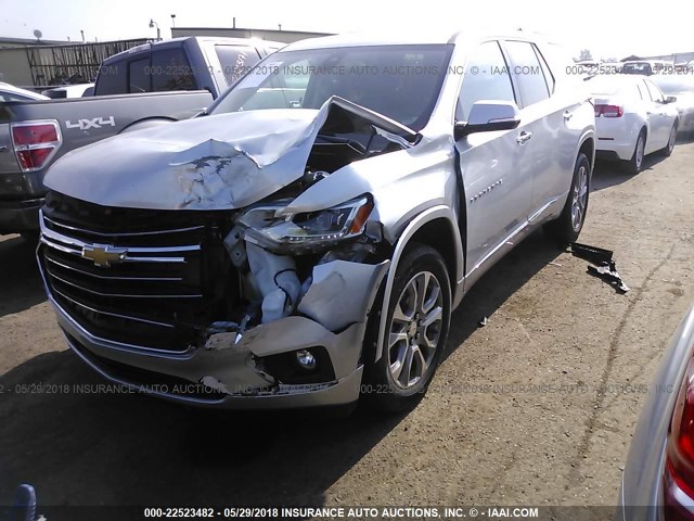 1GNEVJKW4JJ231159 - 2018 CHEVROLET TRAVERSE PREMIER SILVER photo 2