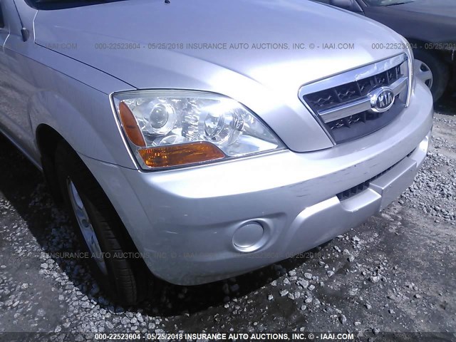 KNDJD735195872048 - 2009 KIA SORENTO LX/EX SILVER photo 6