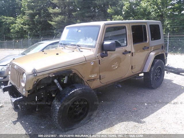 1C4BJWEG0FL676468 - 2015 JEEP WRANGLER UNLIMITE SAHARA GOLD photo 2