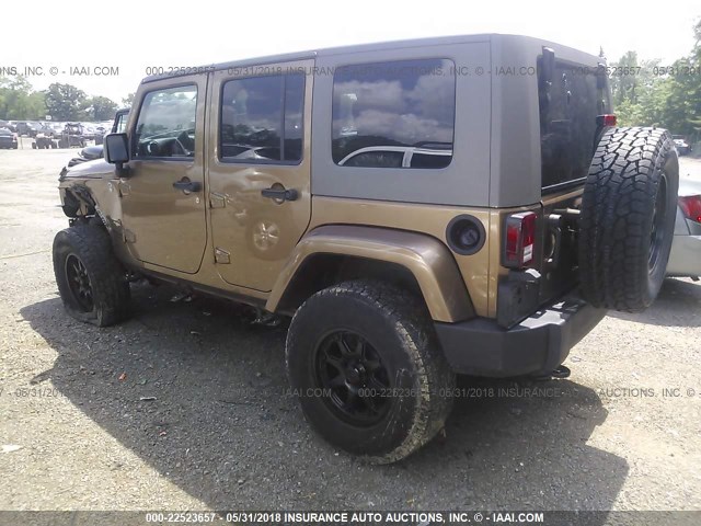 1C4BJWEG0FL676468 - 2015 JEEP WRANGLER UNLIMITE SAHARA GOLD photo 3