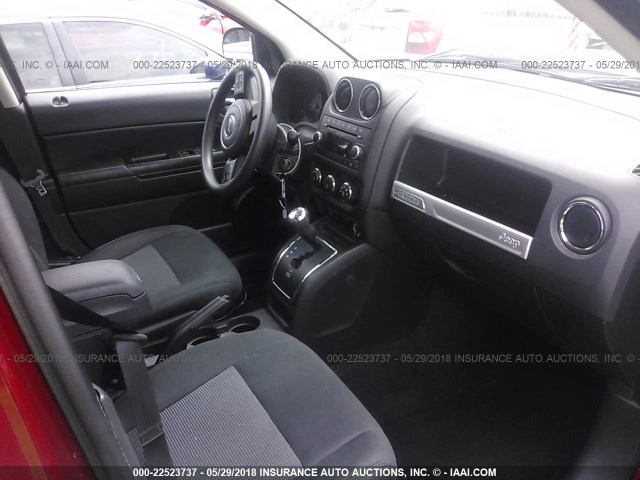 1C4NJCBA4ED593761 - 2014 JEEP COMPASS SPORT RED photo 5