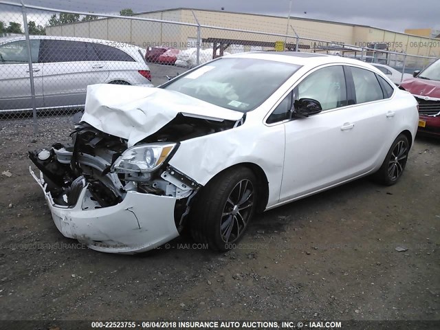 1G4PW5SK9G4181624 - 2016 BUICK VERANO SPORT TOURING WHITE photo 2