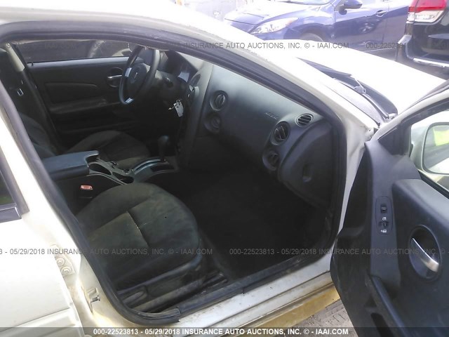 2G2WP552961257298 - 2006 PONTIAC GRAND PRIX WHITE photo 5