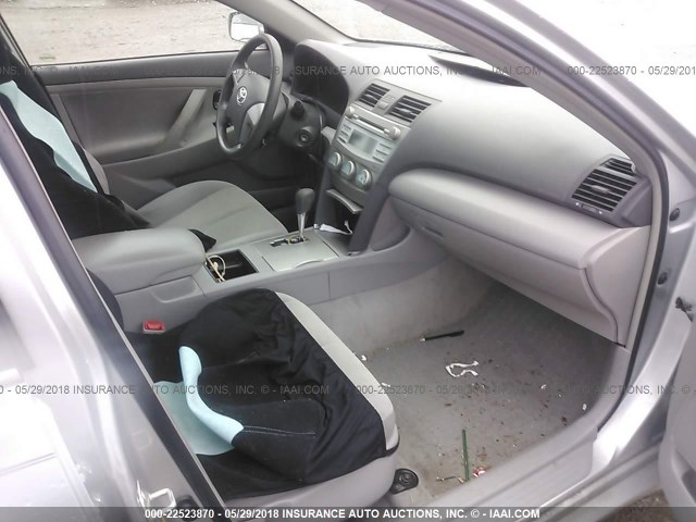 4T1BE46K57U183663 - 2007 TOYOTA CAMRY NEW GENERAT CE/LE/XLE/SE SILVER photo 5