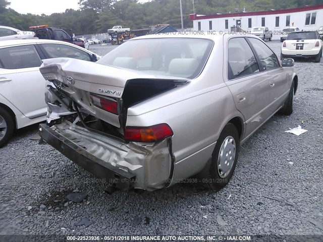 4T1BG22K2XU883273 - 1999 TOYOTA CAMRY CE/LE/XLE 米色 照片 4
