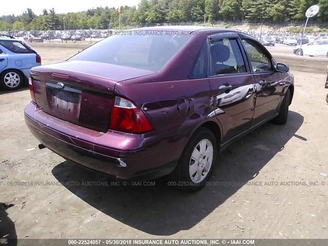 1FAHP34N77W167958 - 2007 FORD FOCUS ZX4/S/SE/SES 红色 照片 4