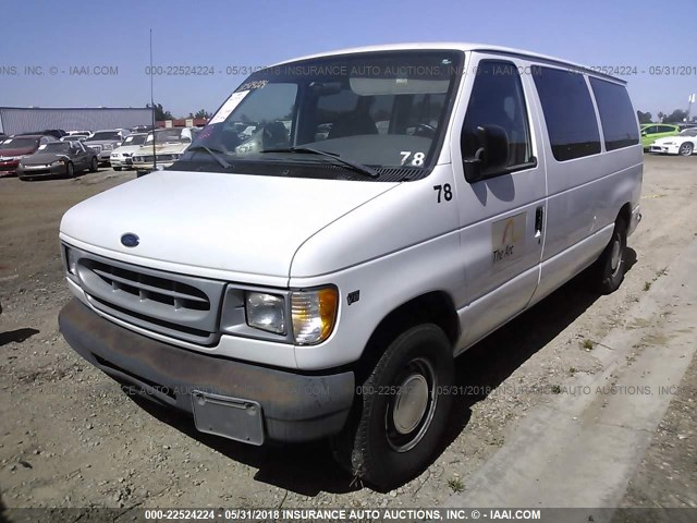 1FMRE11W3YHB84876 - 2000 FORD ECONOLINE E150 WAGON WHITE photo 2