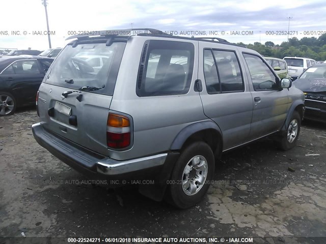 JN8AR05S6XW324070 - 1999 NISSAN PATHFINDER XE/LE SILVER photo 4