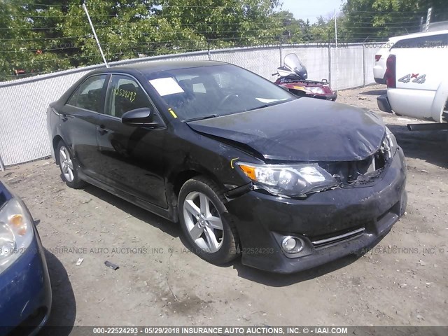 4T1BF1FK3EU439422 - 2014 TOYOTA CAMRY L/SE/LE/XLE შავი ფოტო 1