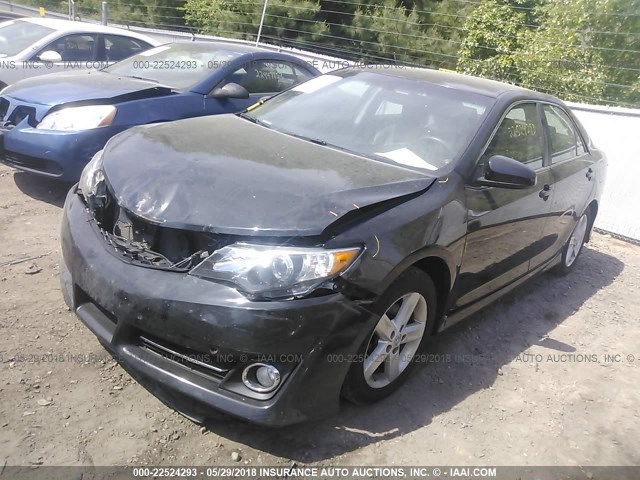 4T1BF1FK3EU439422 - 2014 TOYOTA CAMRY L/SE/LE/XLE შავი ფოტო 2
