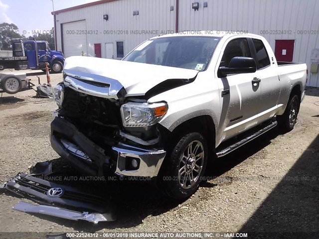 5TFRY5F14EX165559 - 2014 TOYOTA TUNDRA DOUBLE CAB SR/SR5 WHITE photo 2