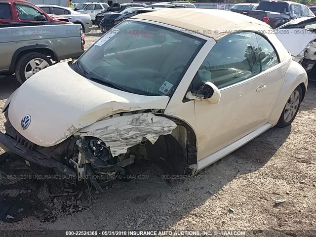 3VWPF31Y58M401696 - 2008 VOLKSWAGEN NEW BEETLE CONVERTIBLE S CREAM photo 2