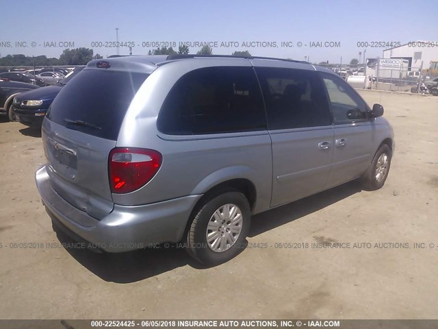 2C4GP44R35R592629 - 2005 CHRYSLER TOWN & COUNTRY LX Light Blue photo 4