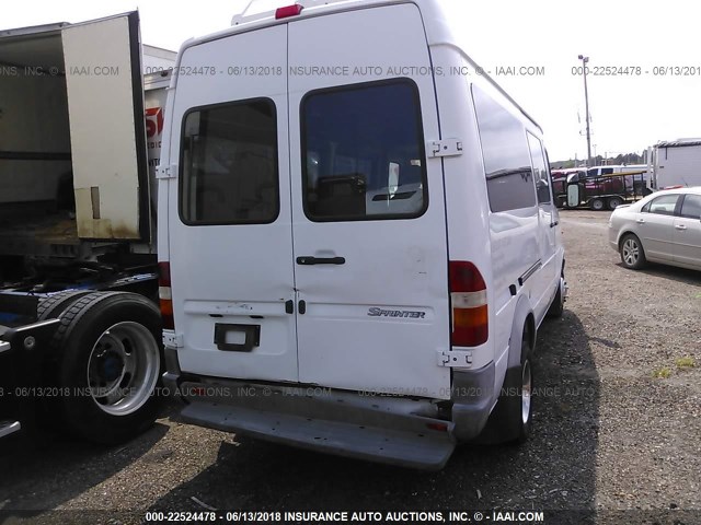 WD2YD441525332098 - 2002 FREIGHTLINER 2500 SPRINTER 2500 Unknown photo 4
