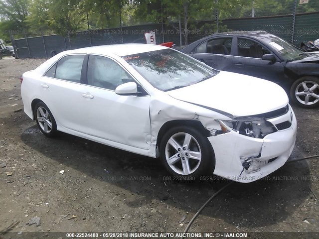 4T1BF1FK7DU716538 - 2013 TOYOTA CAMRY L/SE/LE/XLE 白色 照片 1