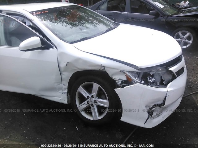 4T1BF1FK7DU716538 - 2013 TOYOTA CAMRY L/SE/LE/XLE 白色 照片 6