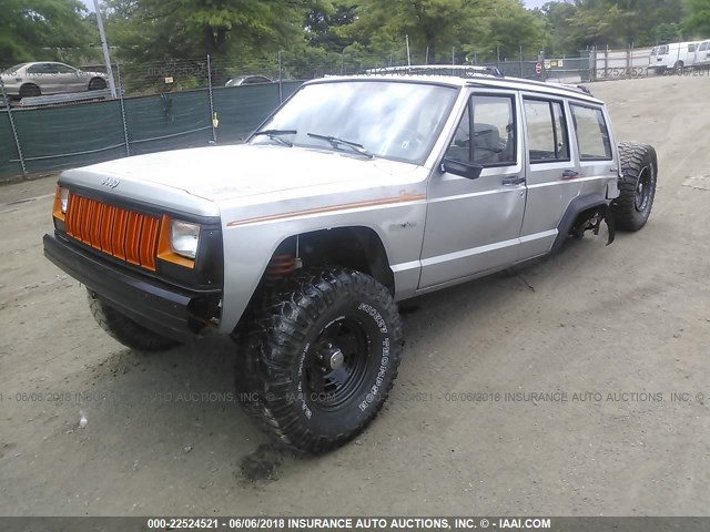 1J4FJ68SXTL166121 - 1996 JEEP CHEROKEE SPORT/CLASSIC SILVER photo 2