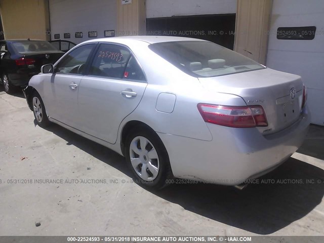 4T1BK46K58U573320 - 2008 TOYOTA CAMRY LE/XLE/SE SILVER photo 3