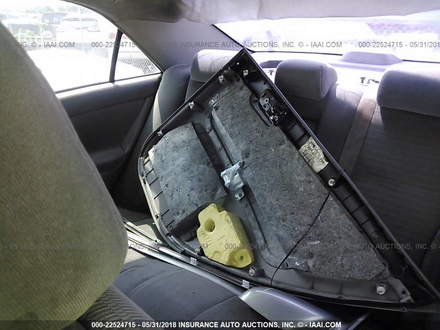 4T1BE32K45U555913 - 2005 TOYOTA CAMRY LE/XLE/SE SILVER photo 8