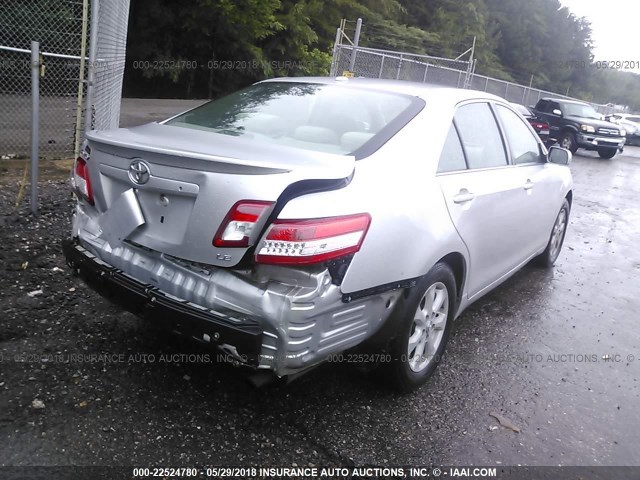 4T1BF3EK2BU606426 - 2011 TOYOTA CAMRY SE/LE/XLE SILVER photo 4