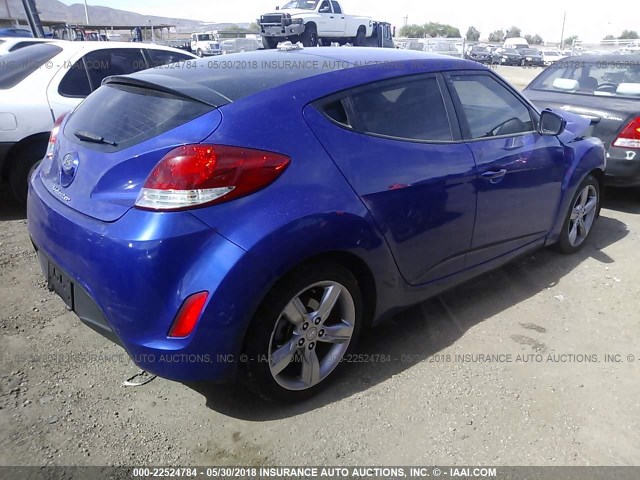 KMHTC6AD1CU080491 - 2012 HYUNDAI VELOSTER BLUE photo 4