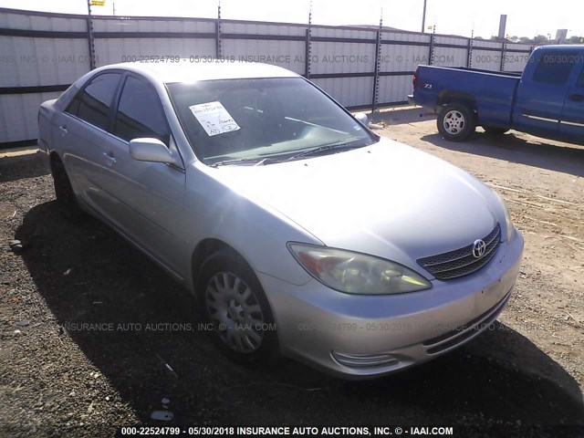JTDBE32K020047722 - 2002 TOYOTA CAMRY LE/XLE/SE ვერცხლისფერი ფოტო 1