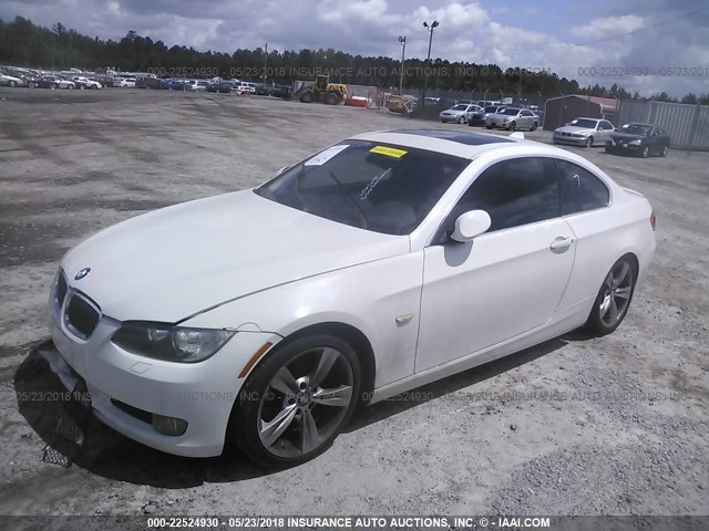 WBAWV13509P121475 - 2009 BMW 328 I SULEV WHITE photo 2