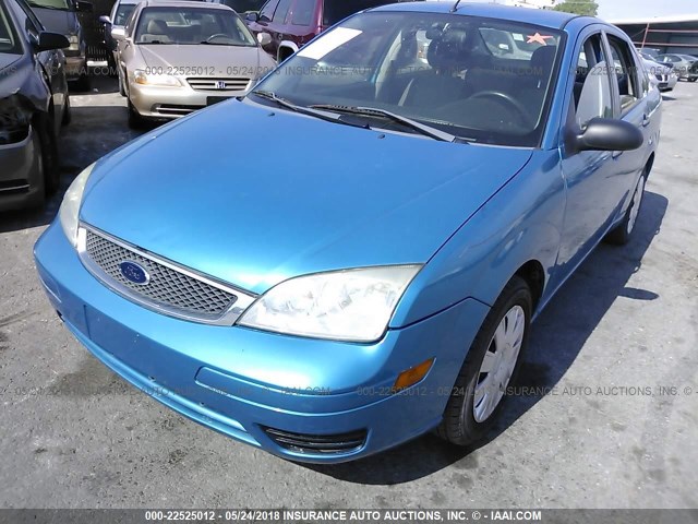 1FAFP34NX7W335082 - 2007 FORD FOCUS ZX4/S/SE/SES BLUE photo 2