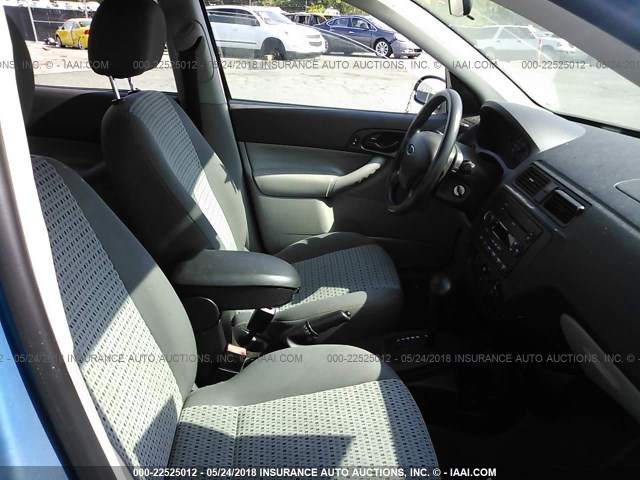 1FAFP34NX7W335082 - 2007 FORD FOCUS ZX4/S/SE/SES 蓝色 照片 5