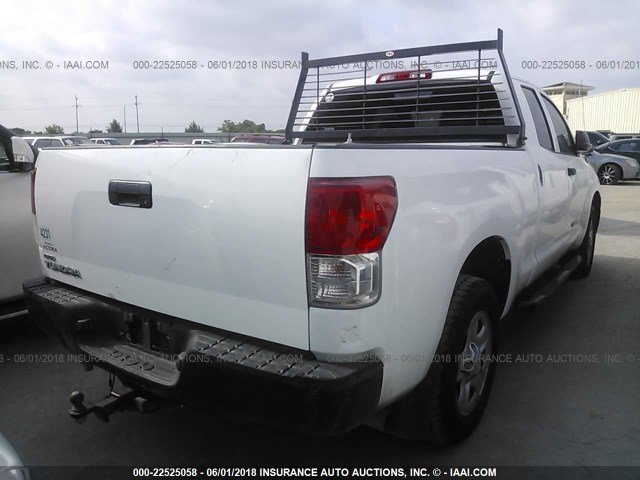 5TFRM5F14DX054231 - 2013 TOYOTA TUNDRA DOUBLE CAB SR5 WHITE photo 4