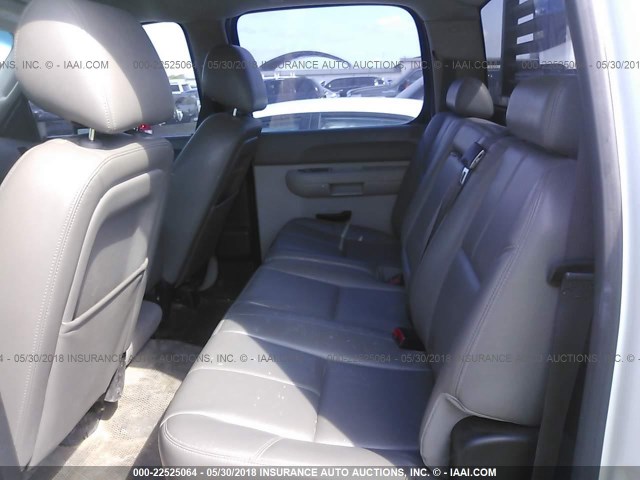 1GC1CVCG6DF170318 - 2013 CHEVROLET SILVERADO C2500 HEAVY DUTY WHITE photo 8