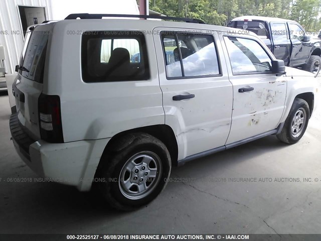 1J4NT2GB3AD570479 - 2010 JEEP PATRIOT SPORT WHITE photo 4