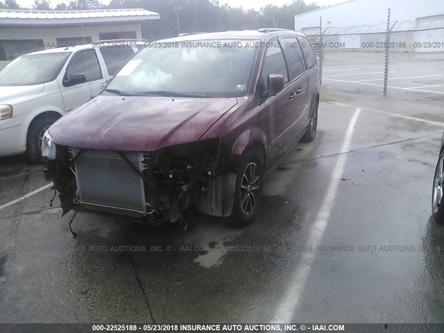 2C4RDGEG3HR828281 - 2017 DODGE GRAND CARAVAN GT RED photo 2