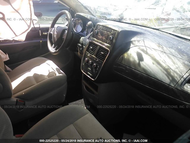 2C4RDGBG4ER476585 - 2014 DODGE GRAND CARAVAN SE WHITE photo 5