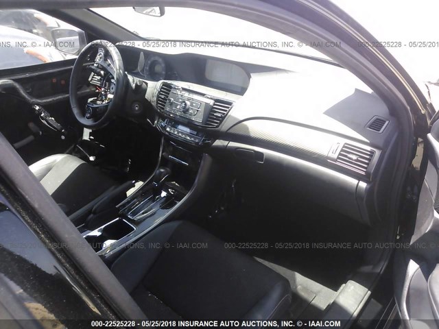 1HGCR2F55GA077793 - 2016 HONDA ACCORD SPORT 黑色 照片 5