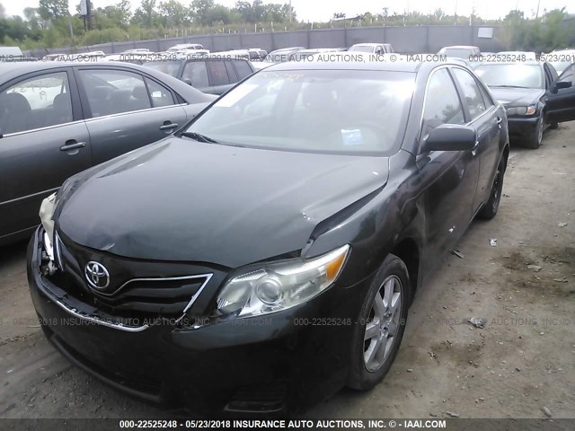 4T1BF3EK1AU515971 - 2010 TOYOTA CAMRY SE/LE/XLE GREEN photo 2