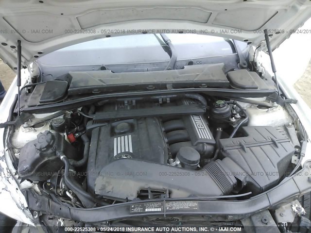 WBAPH5G59BNM71945 - 2011 BMW 328 I SULEV WHITE photo 10