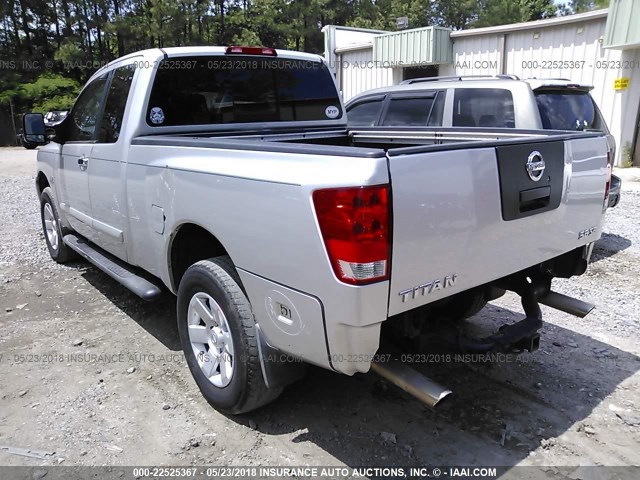 1N6AA06BX4N552895 - 2004 NISSAN TITAN XE/SE/LE SILVER photo 3