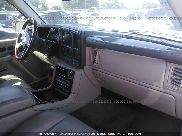 1GYEC63N46R105825 - 2006 CADILLAC ESCALADE LUXURY თეთრი ფოტო 5
