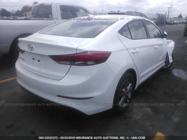 5NPD84LF0HH185411 - 2017 HYUNDAI ELANTRA SE/VALUE/LIMITED WHITE photo 4