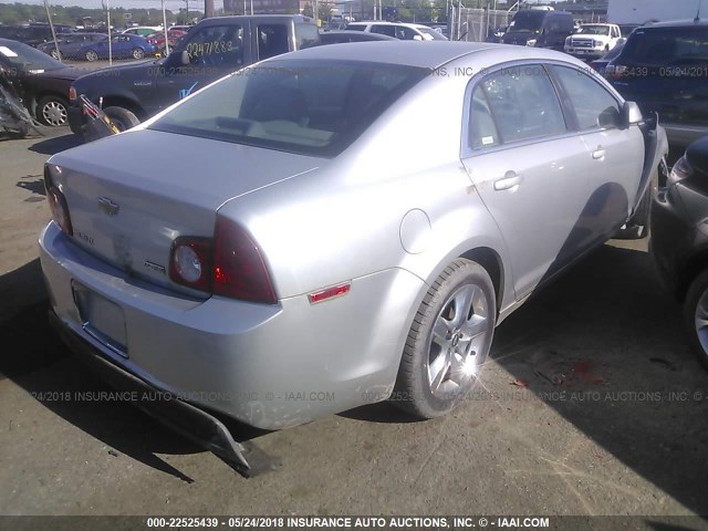1G1ZC5E09A4102078 - 2010 CHEVROLET MALIBU 1LT 银色 照片 4