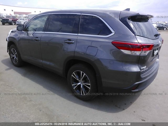 5TDBZRFH6HS412867 - 2017 TOYOTA HIGHLANDER LE/LE PLUS GRAY photo 3