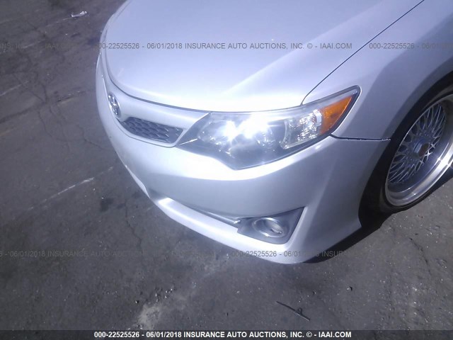 4T1BF1FK5DU262757 - 2013 TOYOTA CAMRY L/SE/LE/XLE 银色 照片 6