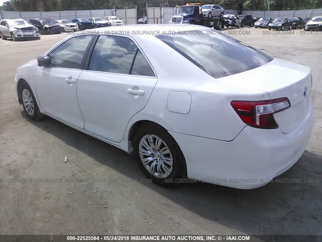 4T1BD1FK1DU087817 - 2013 TOYOTA CAMRY HYBRID/LE/XLE 白色 照片 3