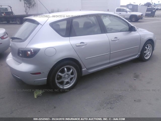 JM1BK143641179920 - 2004 MAZDA 3 HATCHBACK SILVER photo 4